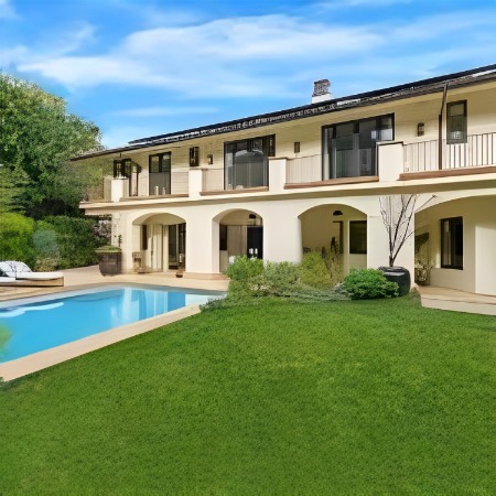 Mike Shinoda's former Beverly Hill house.